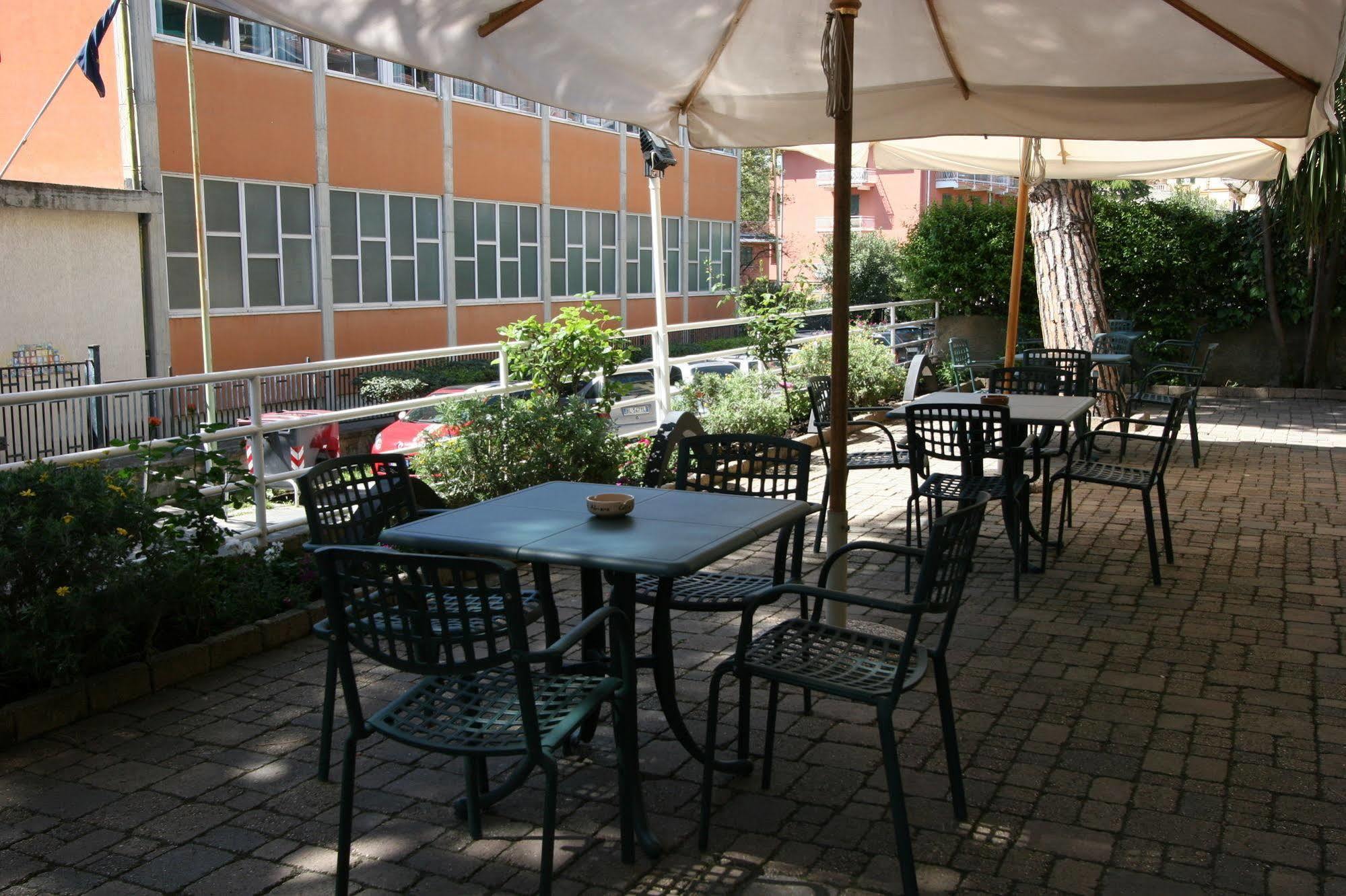 Albergo Adriana Celle Ligure Eksteriør bilde